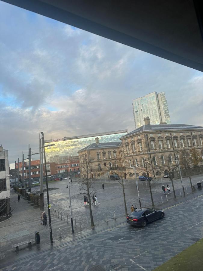 Luxury Apartment Belfast City Centre Overlooking Custom House Sqaure エクステリア 写真